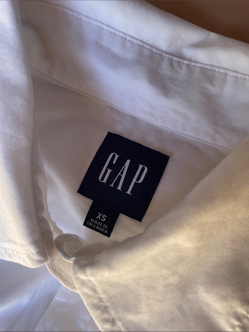 Gap Organic Cotton Poplin Fitted Shirt - Picture 5 of 6